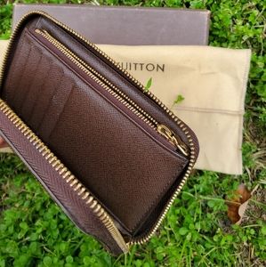 Louis vuitton compact Zippy Wallet